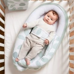 Doomoo Cocoon Leaves Babynestje Green -Kinder Producten Winkel doomoo buddy leaves voedingskussenhoes green 3 291a